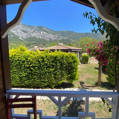 Ada Oda ve Kahvaltı