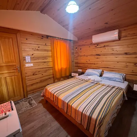 Ada Oda ve Kahvaltı Karaöz