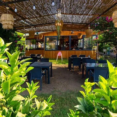 Ada & Bed & Breakfast Karaoz