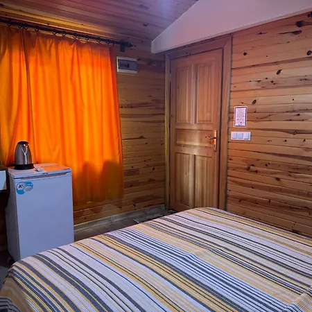 Ada & Bed & Breakfast Karaoz