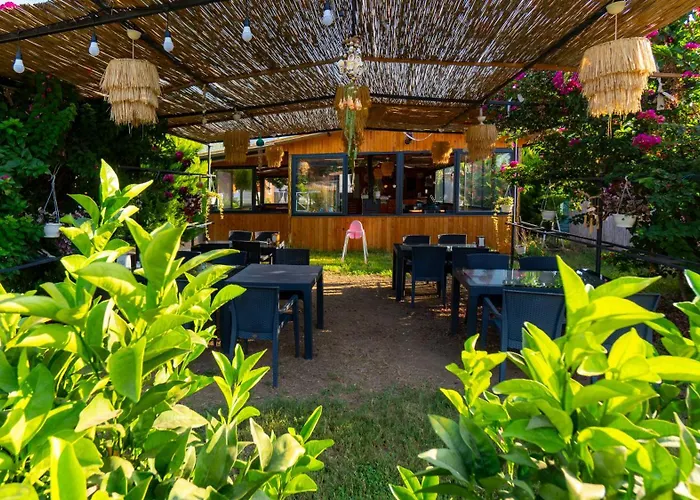 Ada & Panzió Karaoz