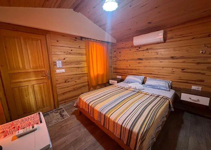 Ada & Panzió Karaoz