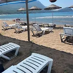 Ada & فندق مبيت وإفطار