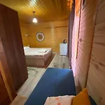 Ada & 4* كاراوز
