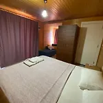 فندق مبيت وإفطار Ada &
